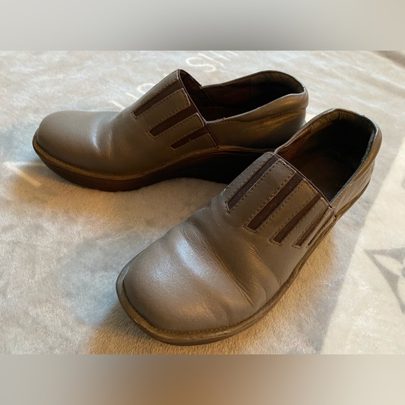 Bionica Shoes - Bionica Leather Clogs